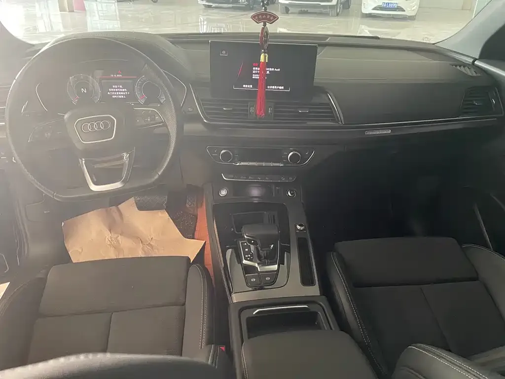 Audi Q5L Sportback 2023 из CN, фото 5