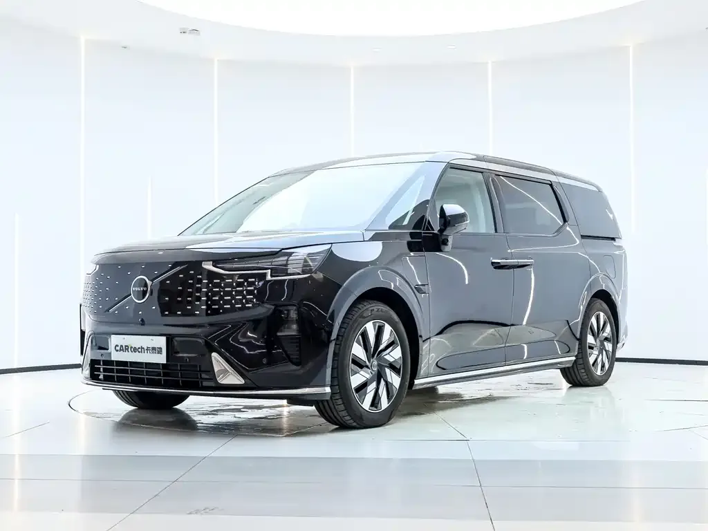 Volvo EM90 2024 из CN, фото 1