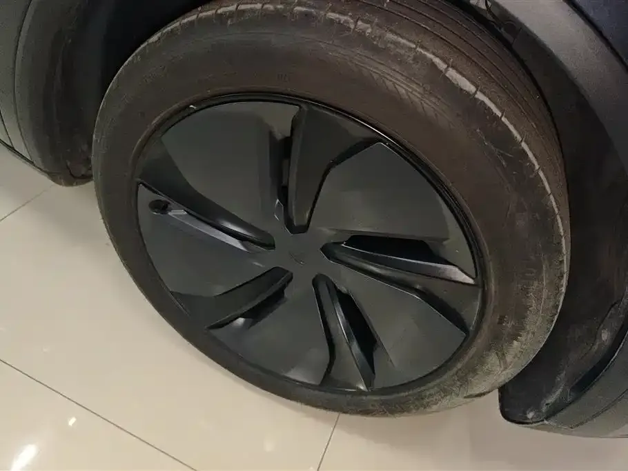 Tesla Model Y 2025 из CN, фото 8