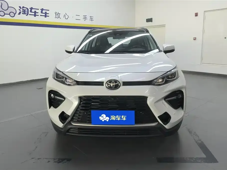 Toyota Wildlander 2023 из CN, фото 3