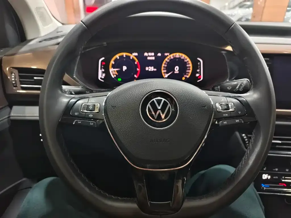 Volkswagen Tharu 2021 из CN, фото 7