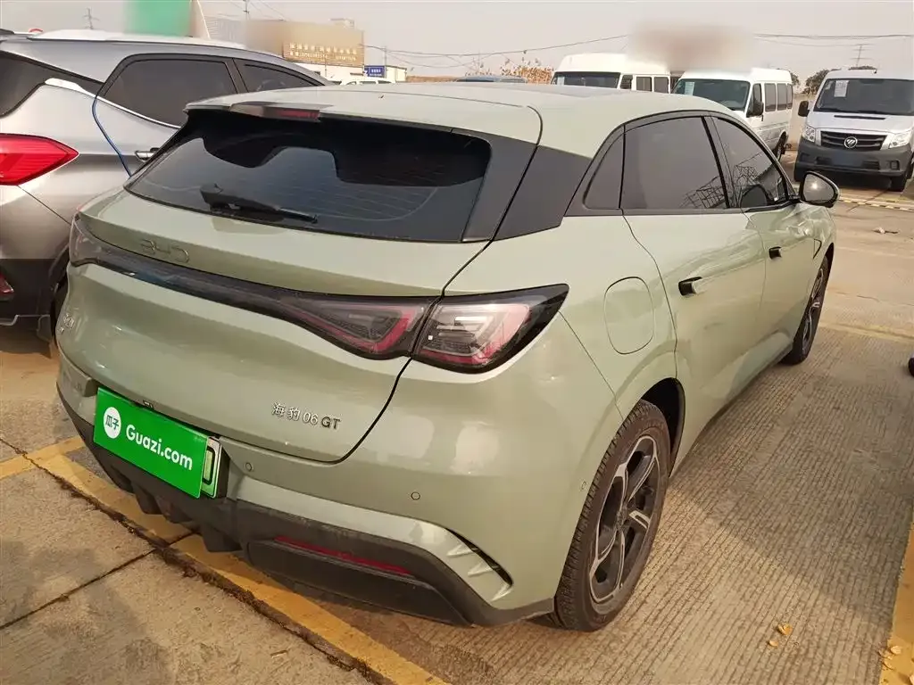 BYD Seal 06GT — фото 10