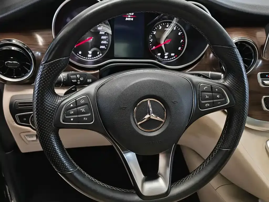Mercedes-Benz V-Class 2021 из CN, фото 5