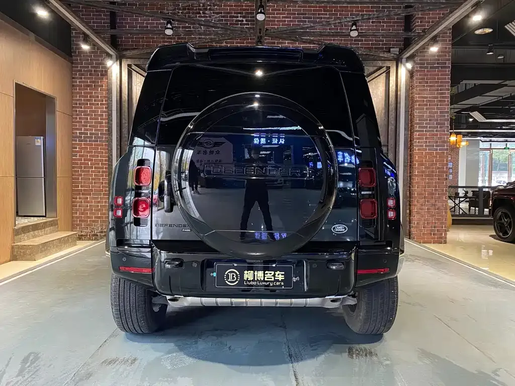 Land Rover Defender — фото 4