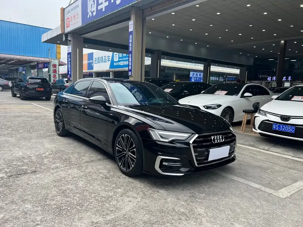 Audi A6L 2023 из CN, фото 7