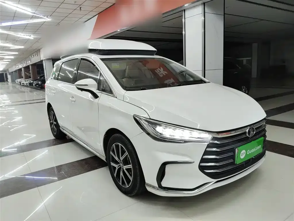 BYD MAX New Energy 2022 из CN, фото 4