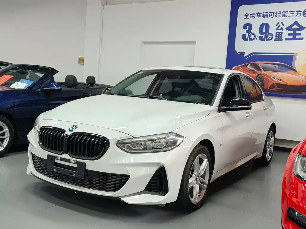BMW 1 Series 2021 из CN, фото 1