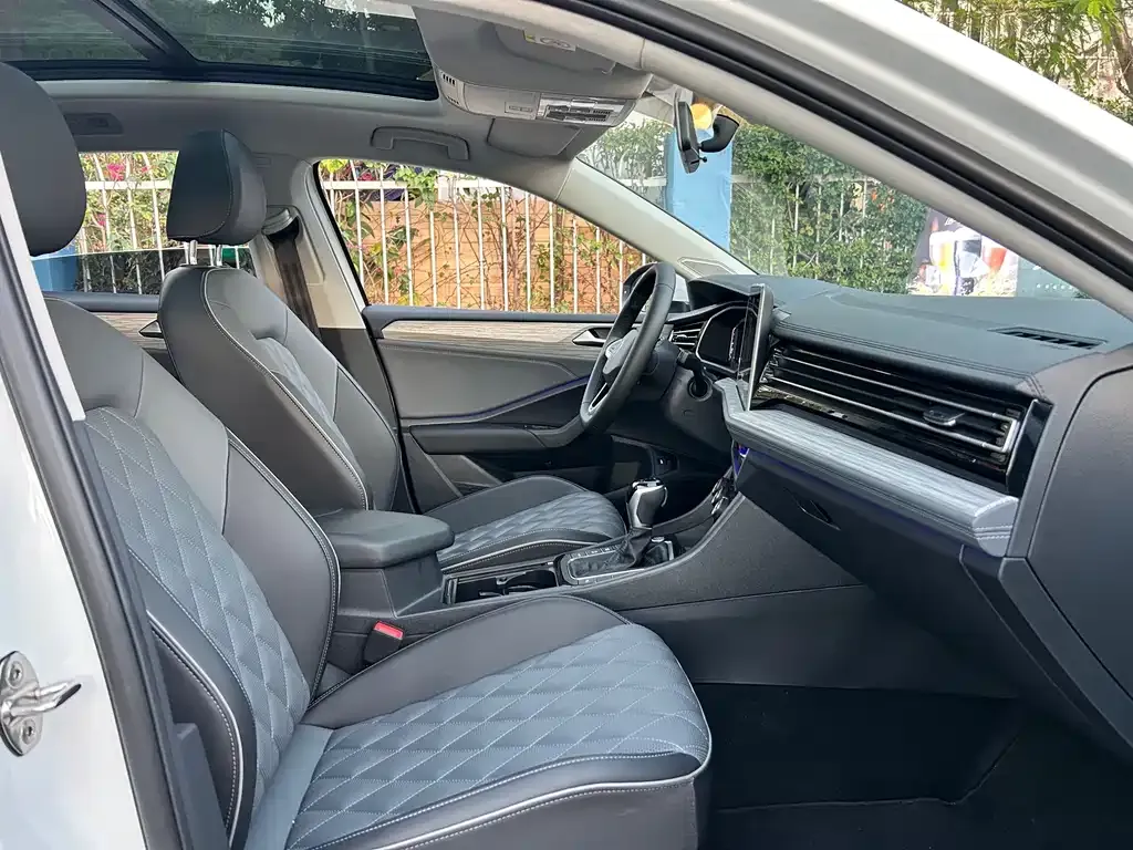 Volkswagen Sagitar 2025 из CN, фото 2