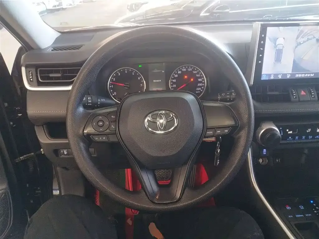 Toyota Wildlander 2023 из CN, фото 3