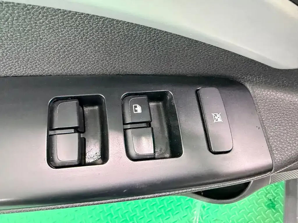 Kia KX1 2022 из CN, фото 10