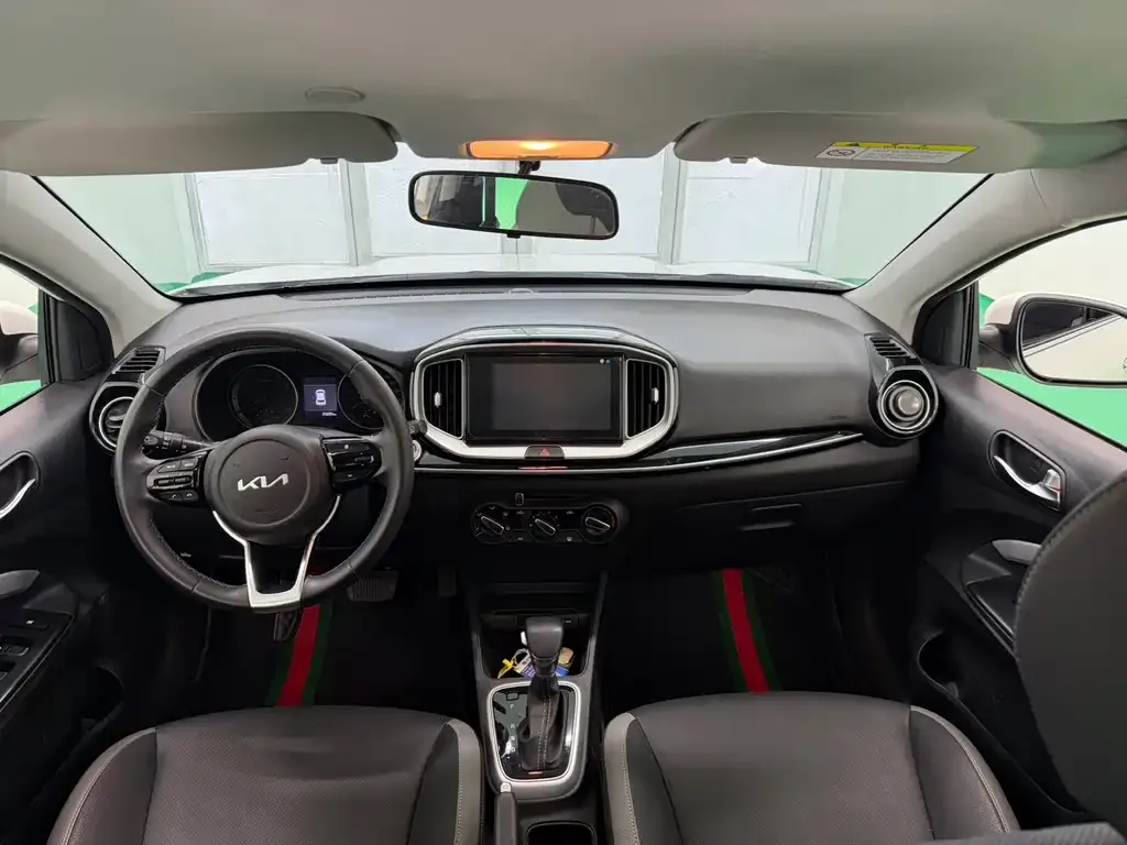 Kia KX1 2022 из CN, фото 8