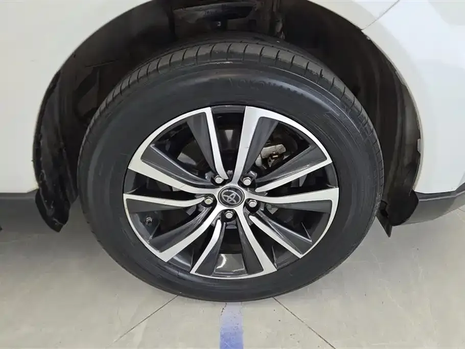 Toyota Harrier 2022 из CN, фото 7