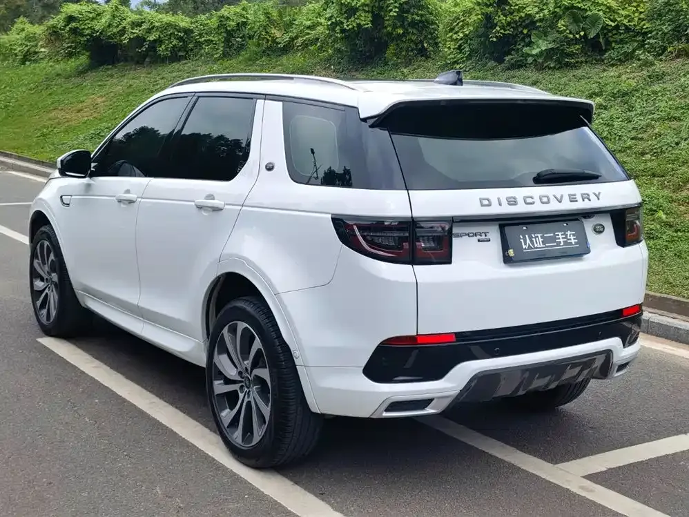 Land Rover Discovery Sport — фото 10