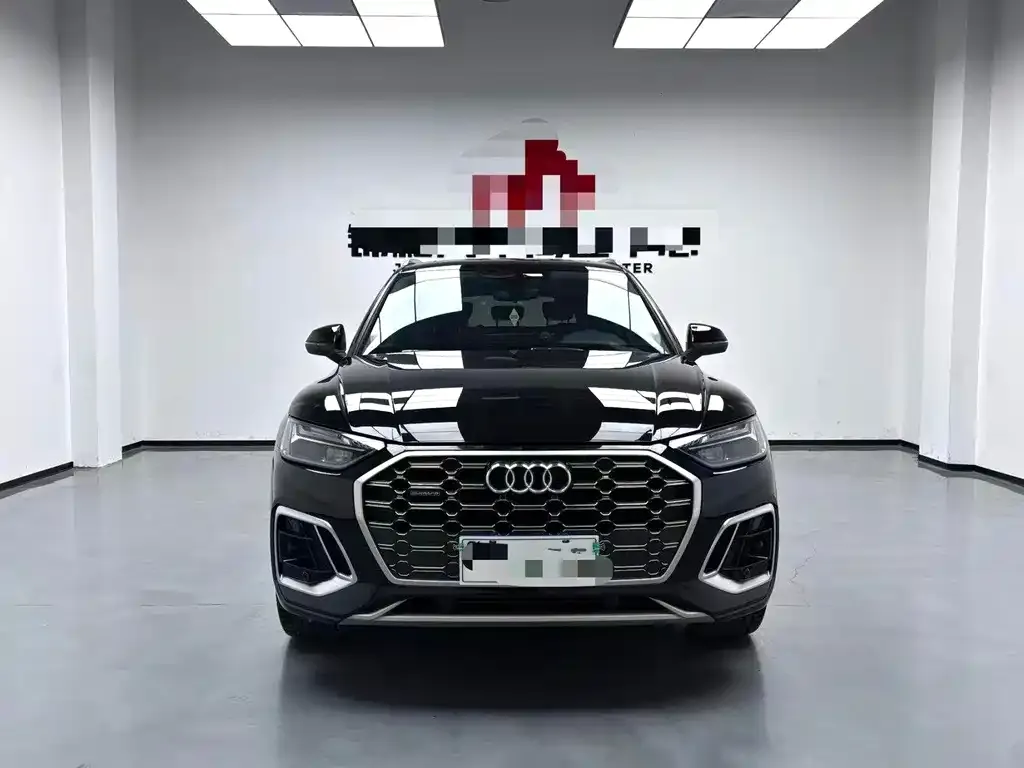 Audi Q5L 2021 из CN, фото 2