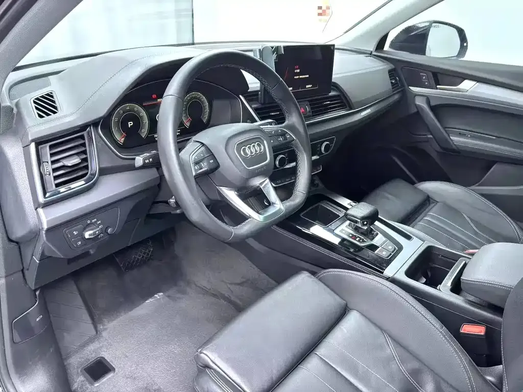 Audi Q5L 2021 из CN, фото 7