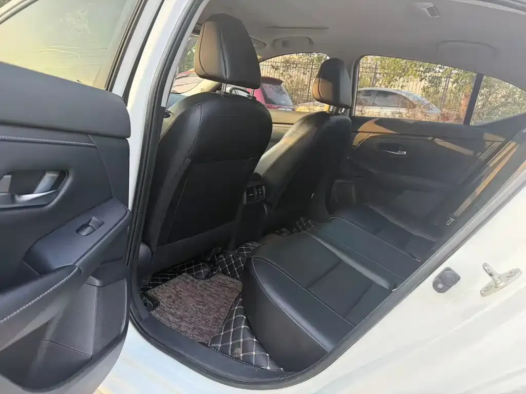 Nissan Sylphy 2022 из CN, фото 5