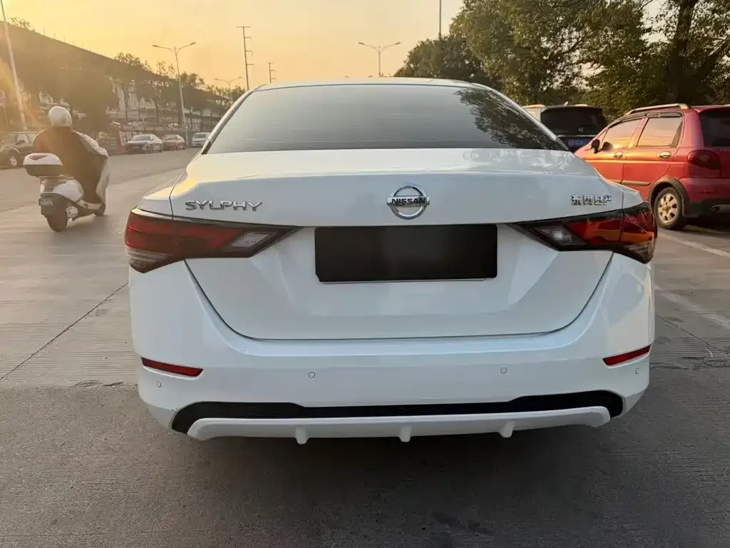 Nissan Sylphy 2022 из CN, фото 6