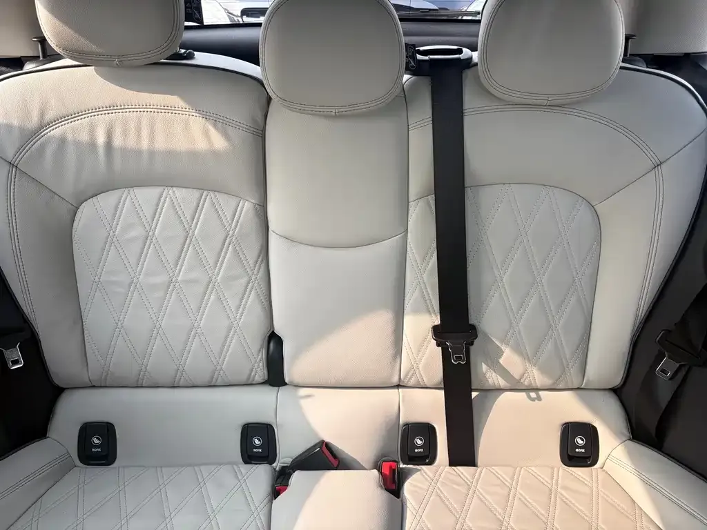 MINI Cooper (3-door) 2021 из CN, фото 2
