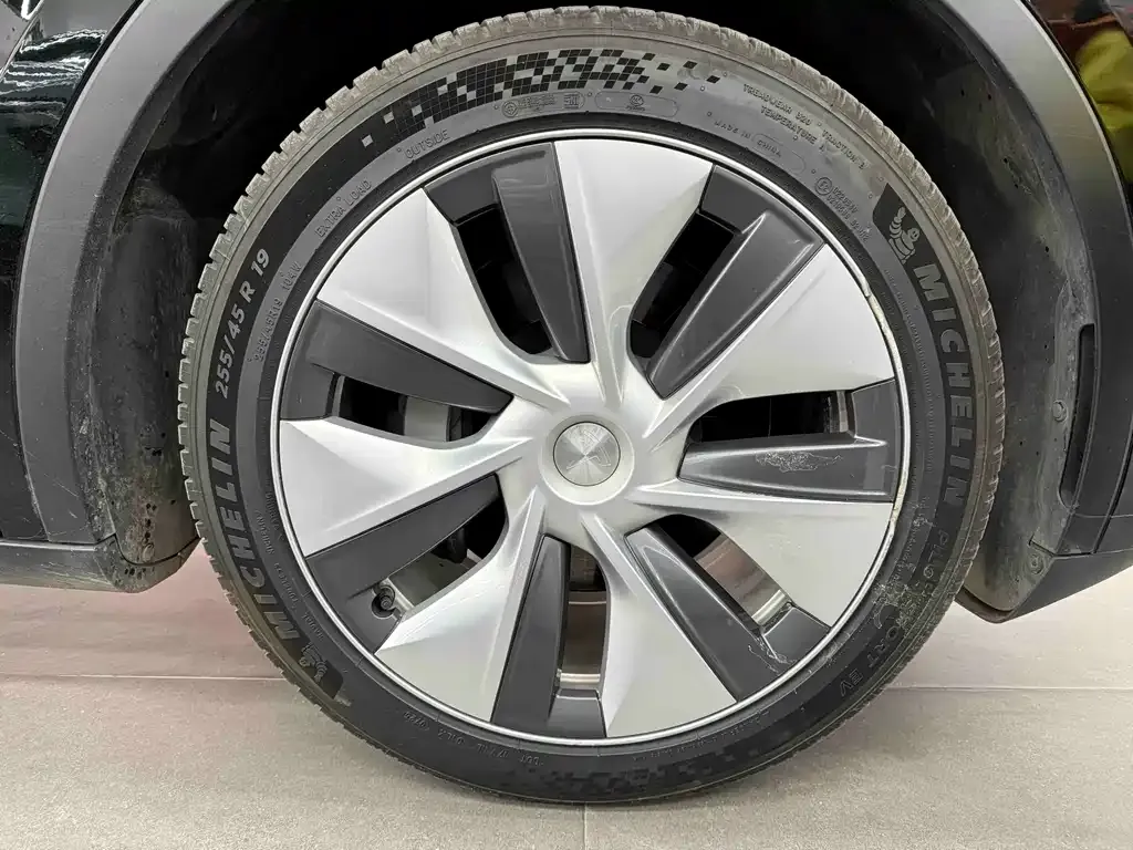Tesla Model Y 2023 из CN, фото 7