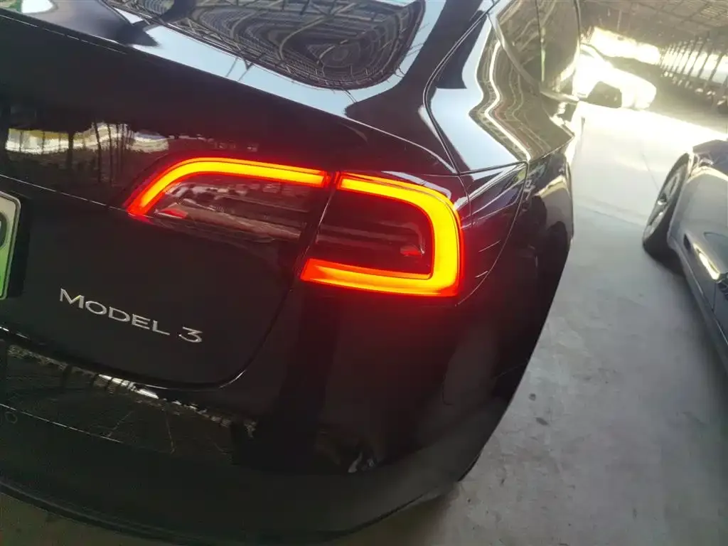 Tesla Model 3 2022 из CN, фото 3
