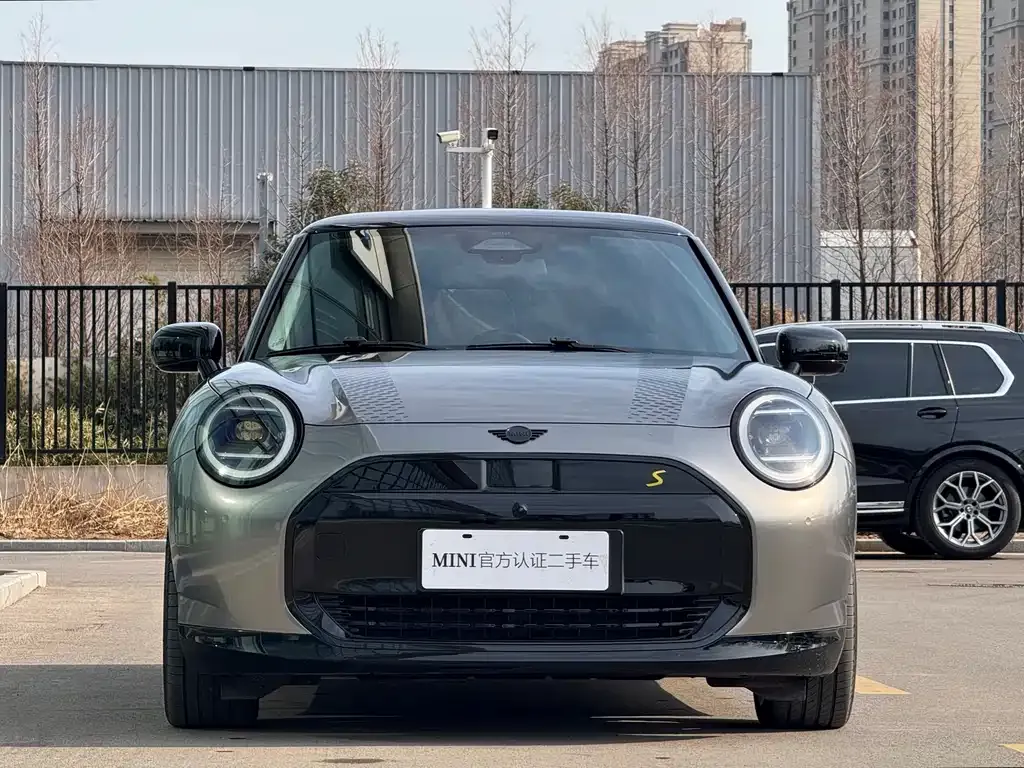 MINI Cooper EV 2024 из CN, фото 3