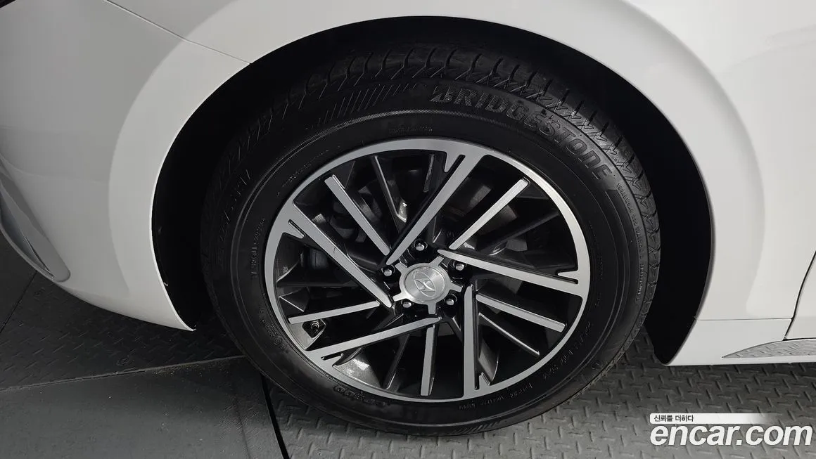 Hyundai Grandeur 2021 из KR, фото 5
