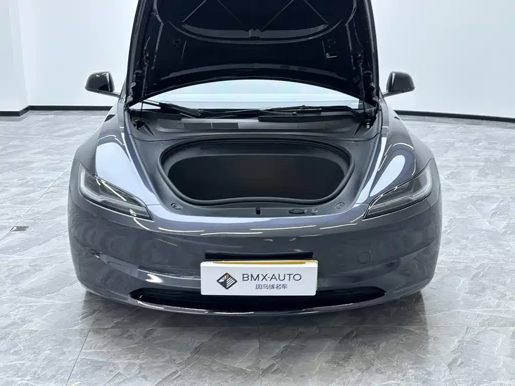 Tesla Model 3 — фото 2