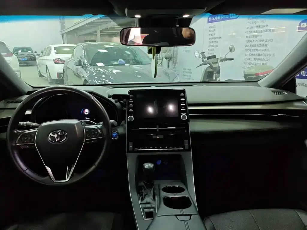 Toyota Avalon 2021 из CN, фото 2