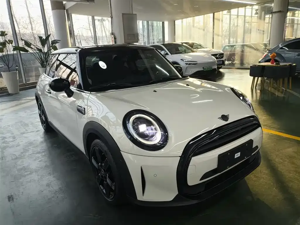 MINI Cooper (3-door) 2022 из CN, фото 3