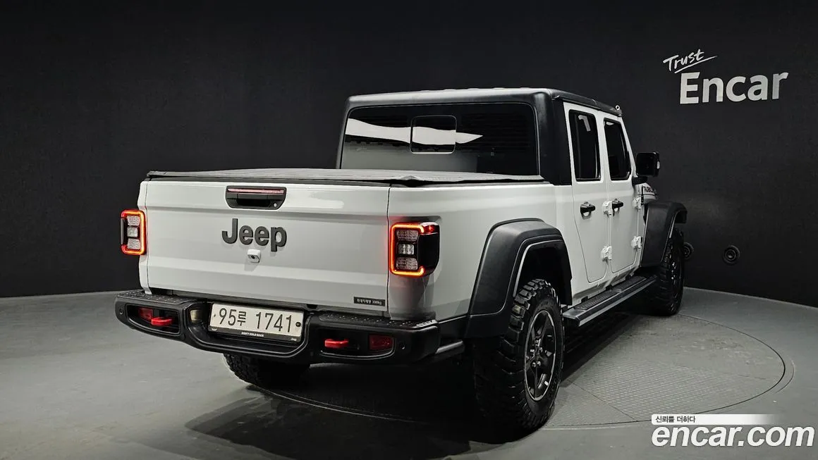 Jeep Gladiator 2021 из KR, фото 10
