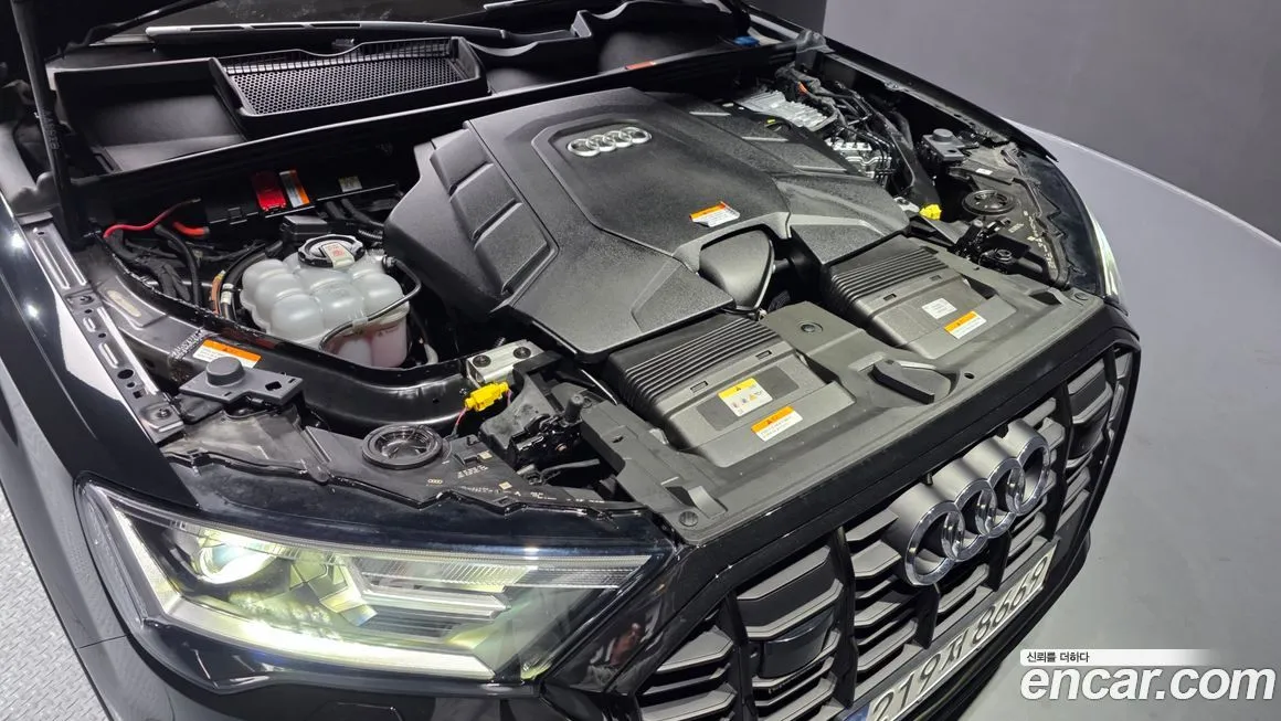 Audi Q7 2022 из KR, фото 6