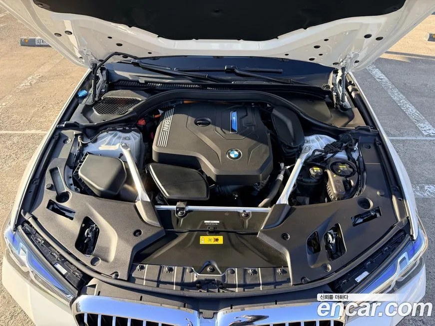 BMW 5-Series 2021 из KR, фото 8