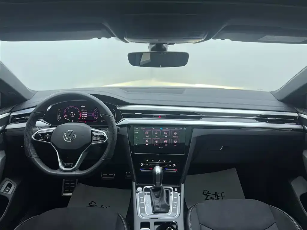 Volkswagen CC 2024 из CN, фото 2