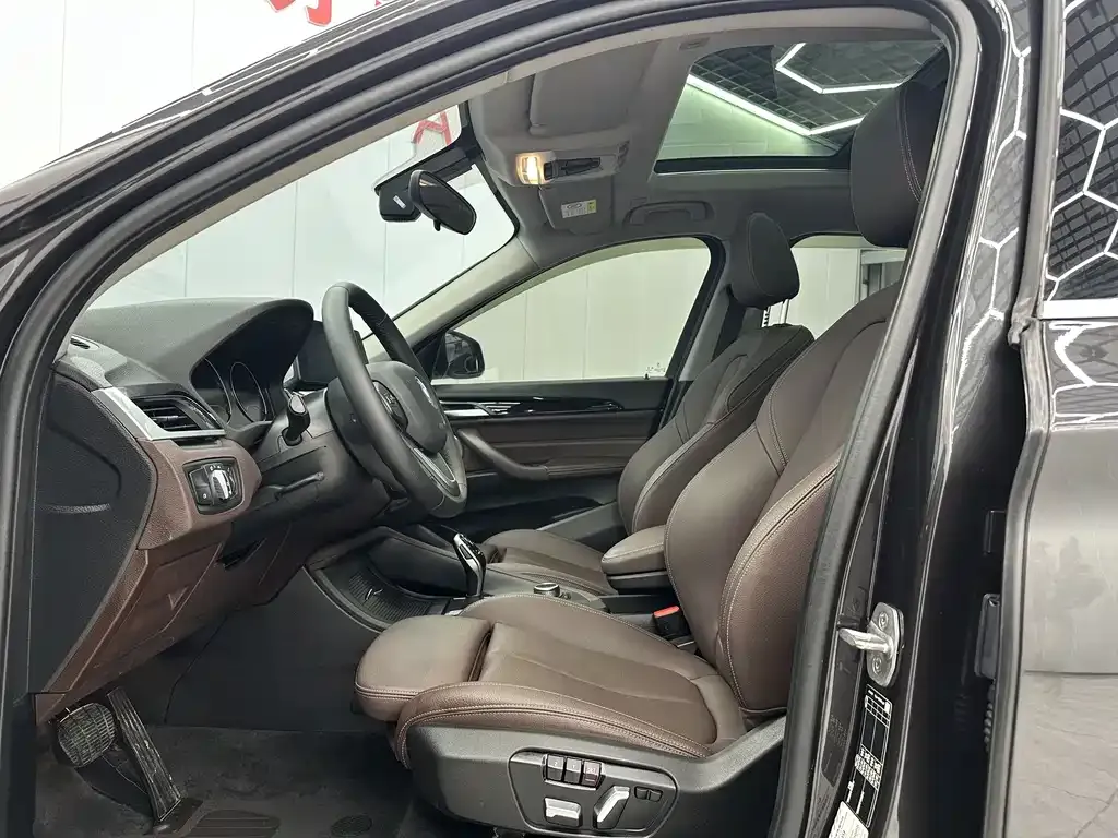 BMW X1 2022 из CN, фото 9