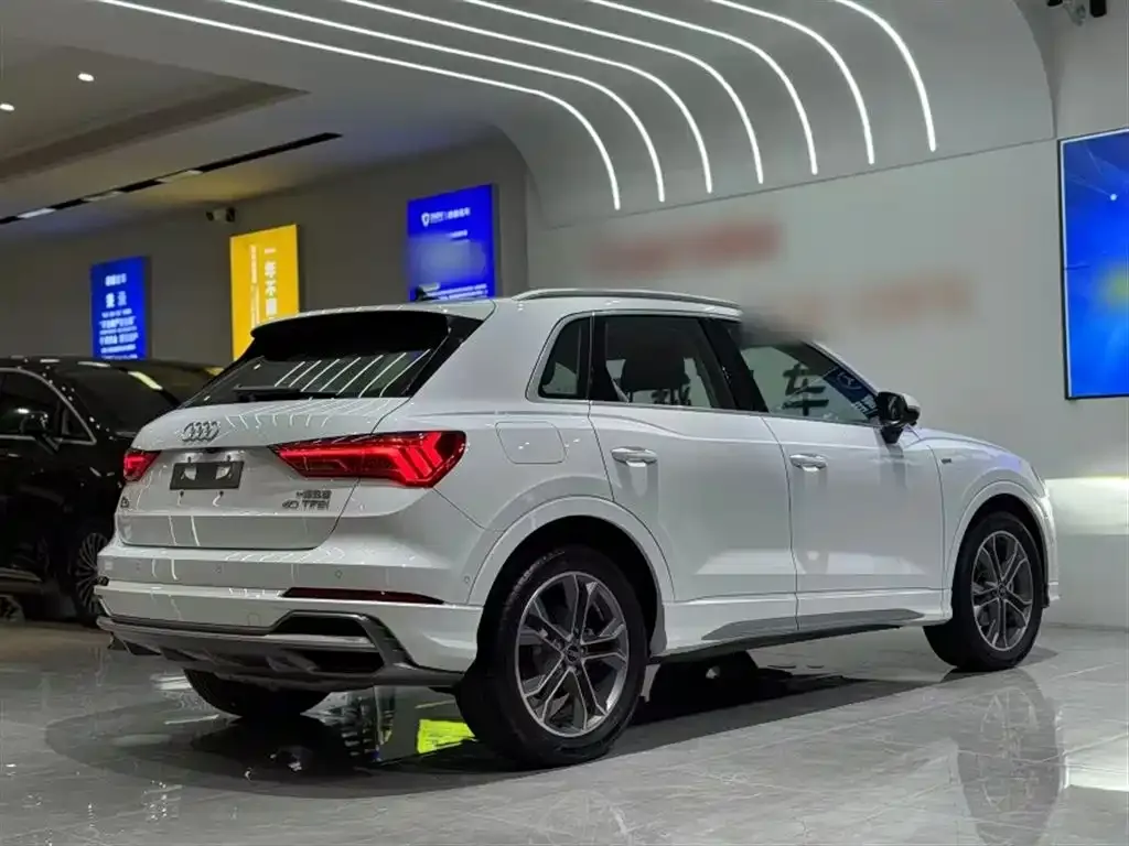 Audi Q3 2023 из CN, фото 10