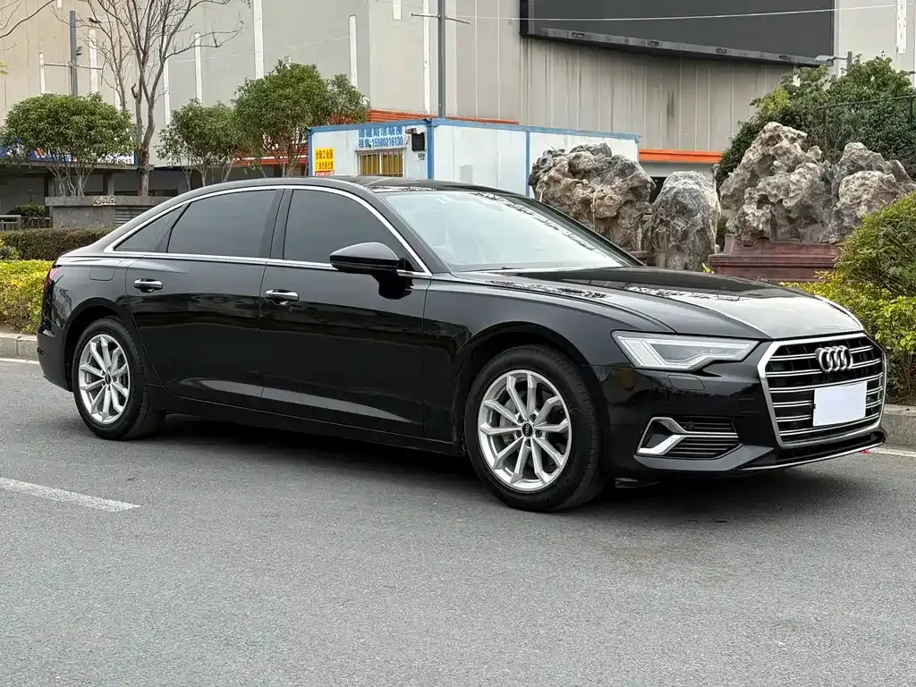 Audi A6L 2023 из CN, фото 5