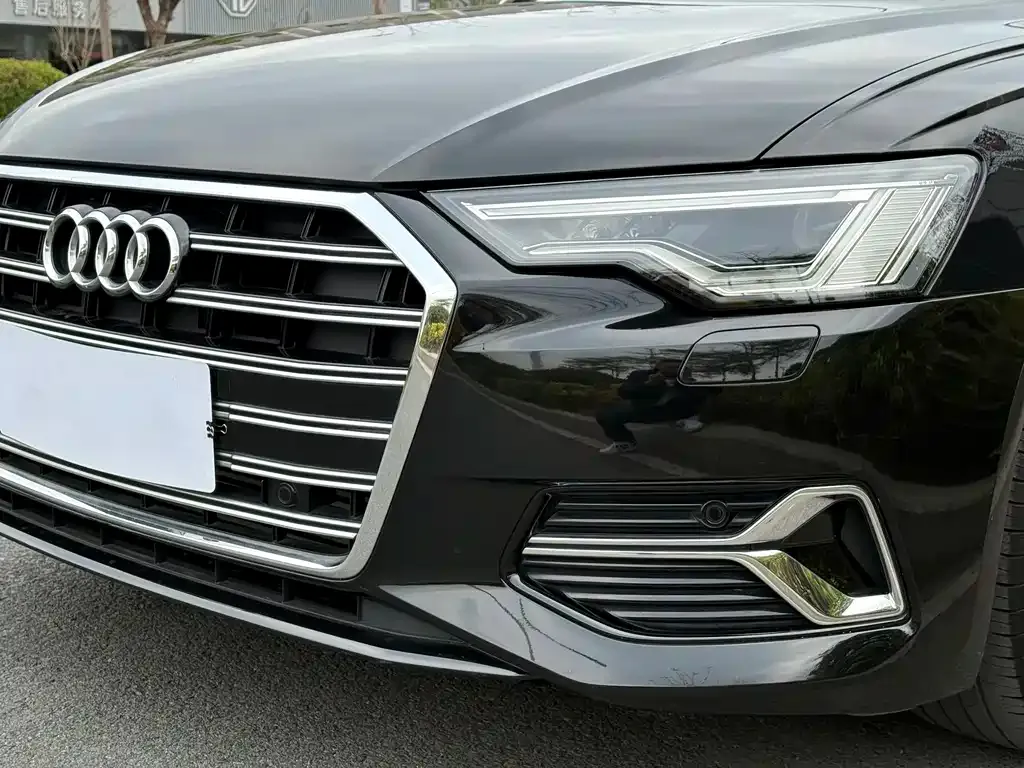Audi A6L 2023 из CN, фото 2