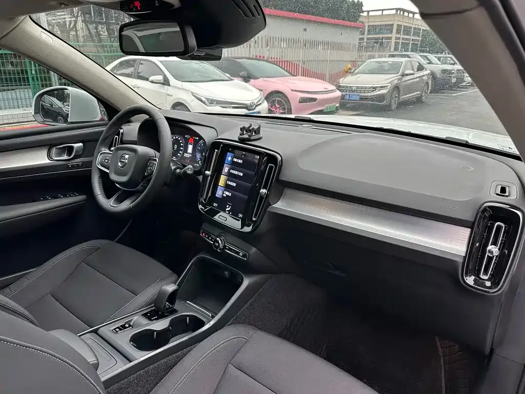 Volvo XC40 2022 из CN, фото 2