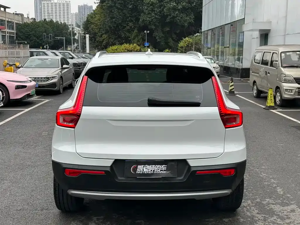 Volvo XC40 2022 из CN, фото 3