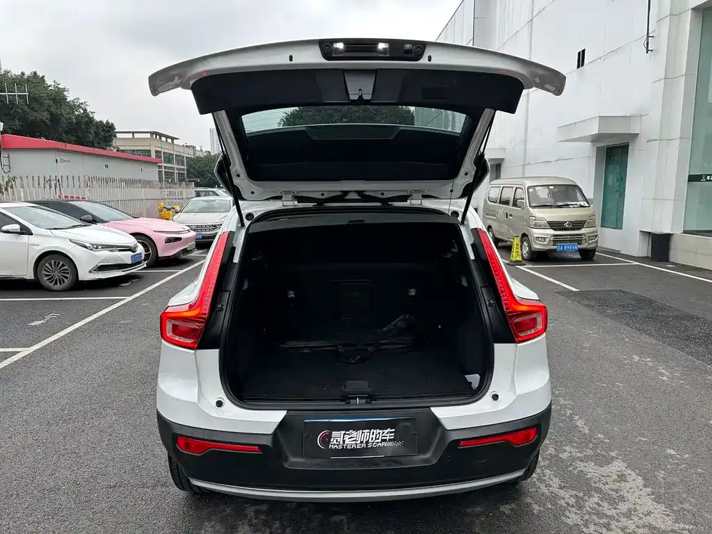Volvo XC40 2022 из CN, фото 9