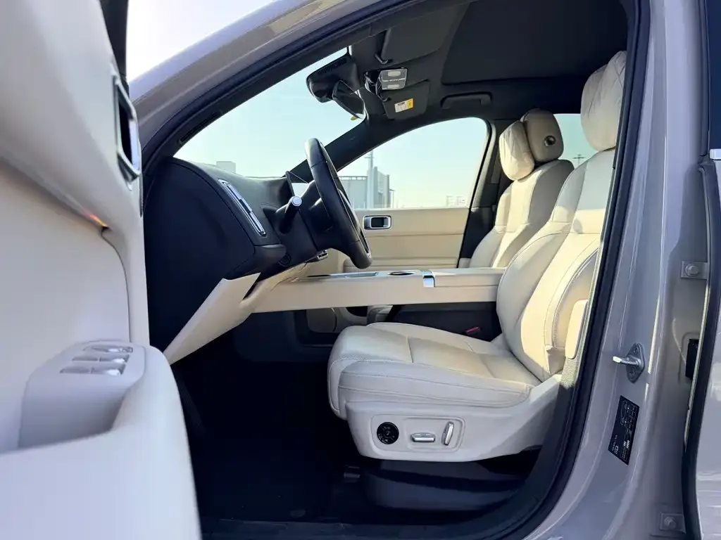Li Auto L6 2024 из CN, фото 2