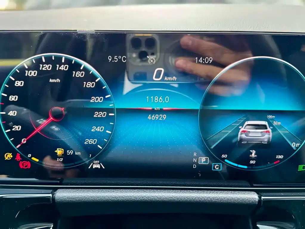 Mercedes-Benz GLA — фото 10