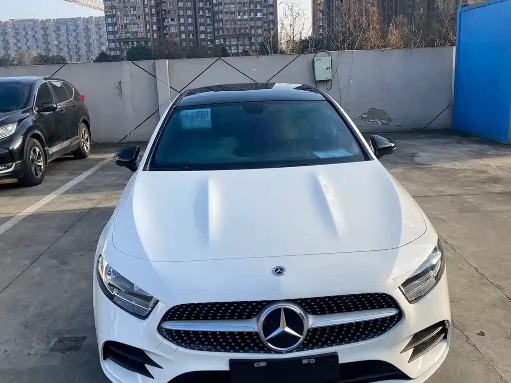 Mercedes-Benz A-Class 2023 из CN, фото 1