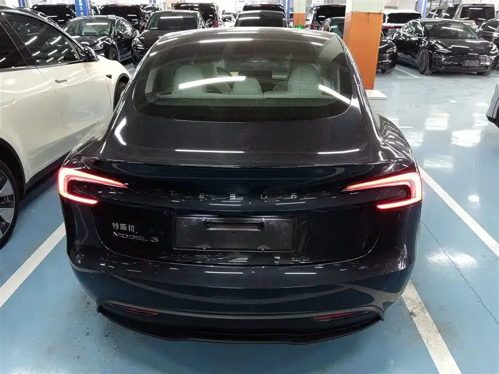 Tesla Model 3 2024 из CN, фото 4