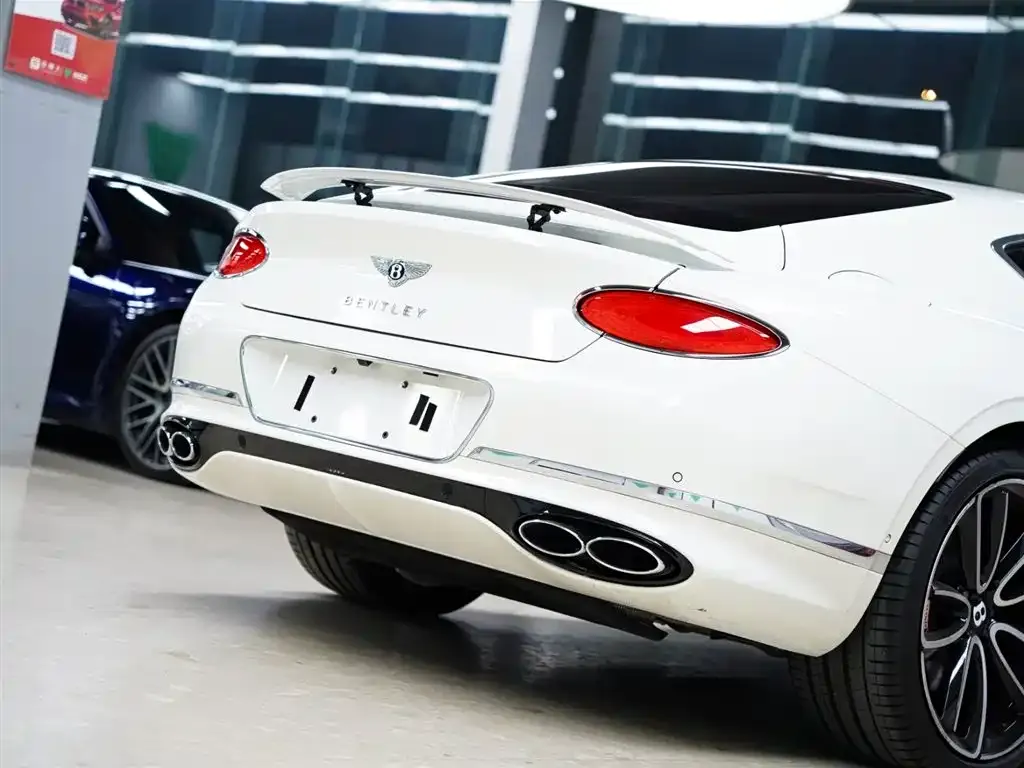 Bentley Continental 2021 из CN, фото 3