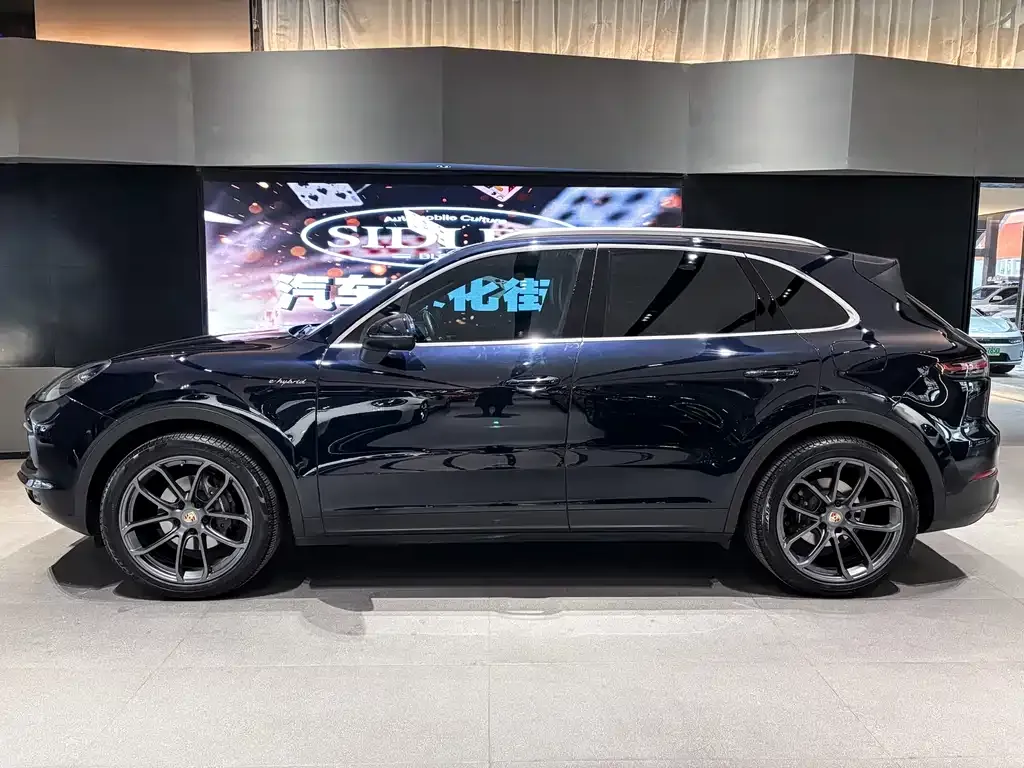 Porsche Cayenne Hybrid 2022 из CN, фото 7