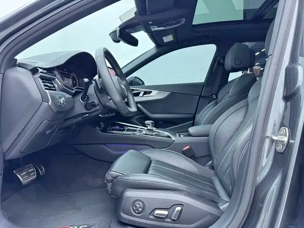 Audi A4L 2024 из CN, фото 9