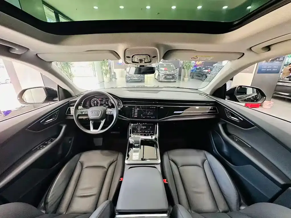 Audi Q8 2021 из CN, фото 6