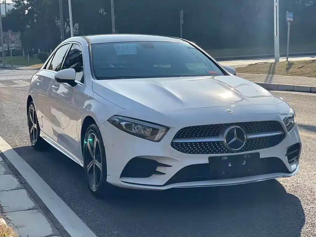Mercedes-Benz A-Class 2023 из CN, фото 3