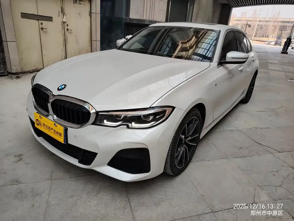BMW 3 Series 2021 из CN, фото 1